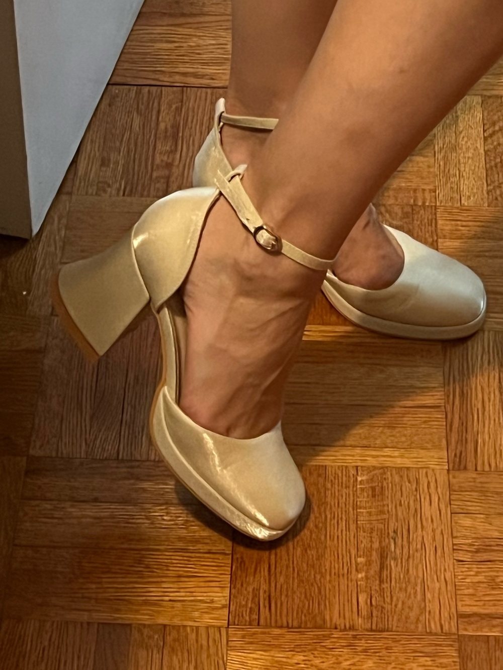 Women's Satin Ivory Maryjane platform chunky heel pump size 38 7.5